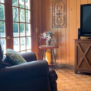 Meet your Posher, Robin